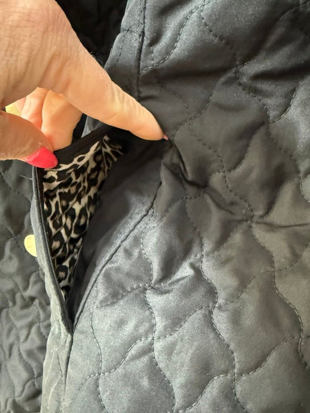 NWT Chico's Reversible Quilted Jacket Leopard Print Black Size 3 XL - Picture 4 of 7